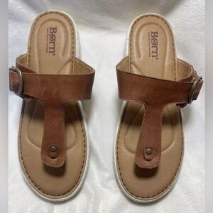 Born Women 7 Brown Leather  Sandals Jules Slip On